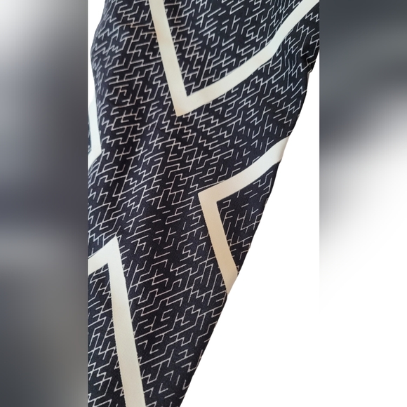 2XU Leggings - Picture 12 of 13